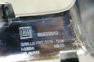 Chromleiste Chromblende Kühlergrill vorne Opel Karl 95238849 - Bild 12