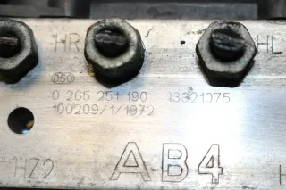 Opel Corsa D ABS Hydraulikblock Steuergerät 13321075 AB4 - Bild 5
