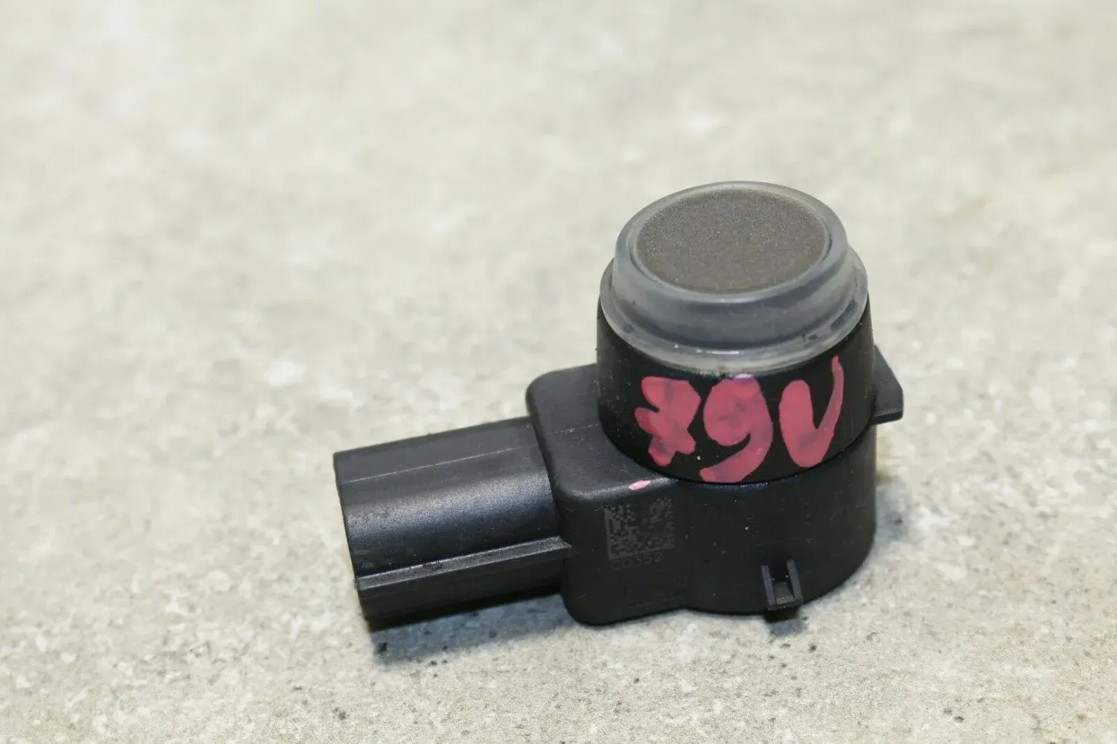 PDC Sensor Einparkhilfe Parkhilfe Parksensor 79U vorne Opel Antara 96673414 - Bild 1