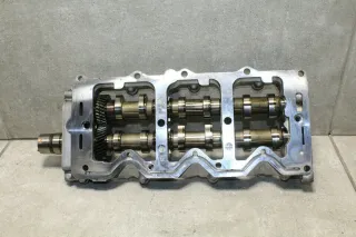 3,0 Nockenwellengehäuse Nockenwellen Nockenwelle vorne Z30DT Opel Vectra C - Bild 5