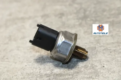 Background image for Opel Astra K Drucksensor Kraftstoffdruck 1.6 B16DTE 45PP3-5 15133806494
