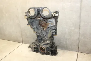 Opel Corsa D Adam Stirndeckel Deckel Ölpumpe 1,2 A12XER A12XEL 55562788 - Bild 2