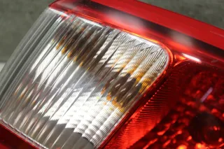 Mitsubishi Colt CZC Rücklicht Rückleuchte hinten rechts außen 58082304 - Bild 4