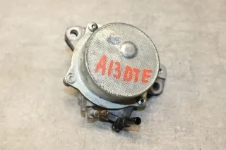 Opel Corsa D Vakuumpumpe Unterdruckpumpe 1.3 A13DTE 55221036 - Bild 3