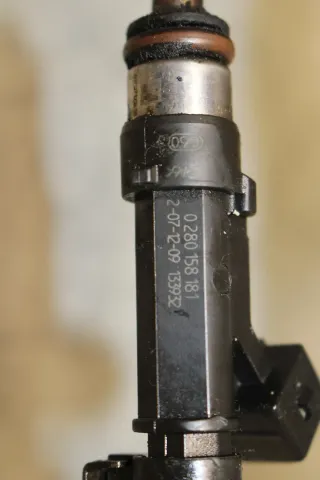 Opel Corsa D Einspritzdüse Einspritzleiste 1.2 1.4 A12XER A14XER 55562258 0280158181 - Bild 6