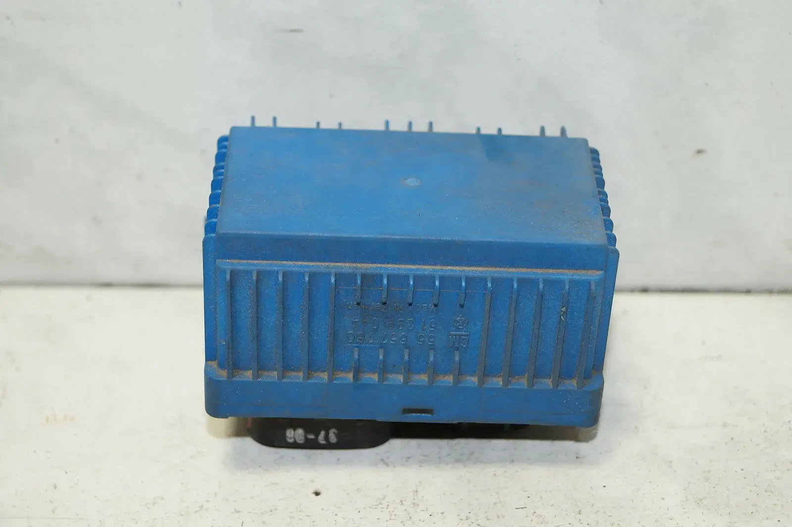 Opel Corsa D 1,3 CDTI Vorglührelais Relais GM 55557760 - Bild 1