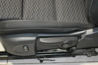 Opel Astra K Sitz vorne links Fahrersitz Stoff Sitzheizung TAQD - Bild 7