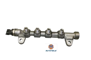 Opel Astra J Insignia Verteilerrohr Einspritzleiste Rail 2.0 A20DTH 55576177 - Bild 1