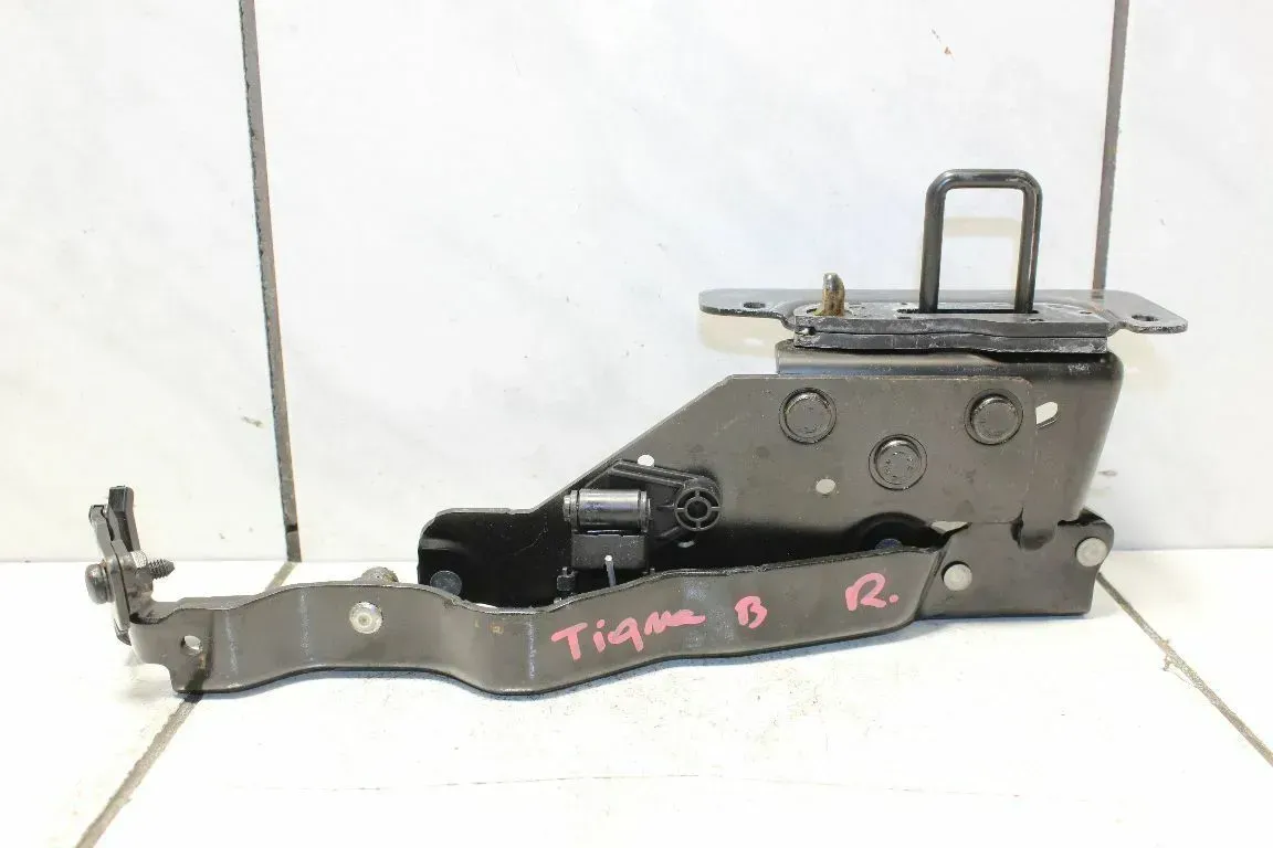 Opel Tigra B Twintop Heckklappenscharnier Scharnier Heckklappe rechts 93162673 - Bild 1