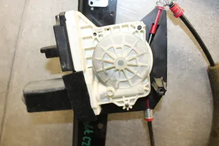 Mitsubishi Colt CZC Fensterheber Fensterhebermotor Vorne Rechts 98031402AC0 - Bild 3