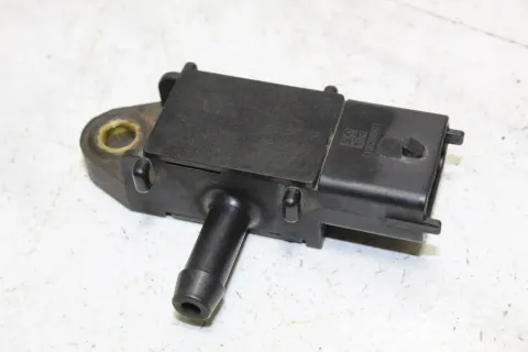 Background image for Opel Corsa D Meriva B 1,3 Ladedrucksensor Abgas Druck Sensor A13DTE 55566186