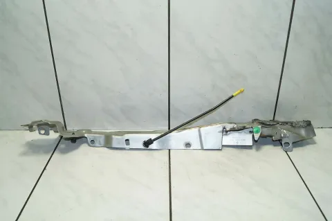 Background image for Renault Megane II 2 Halter Kotflügel Motorhaubenhalter vorne links TED69