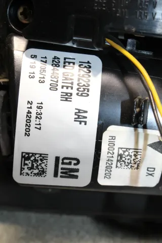 Opel Zafira C Tourer Rücklicht Rückleuchte Beifahrerseite rechts innen LED 13292359 AAF - Bild 3