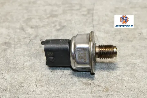 Background image for Opel Astra K Drucksensor Kraftstoffdruck 1.6 B16DTE 45PP3-5 15133806494