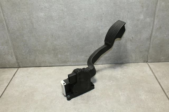 Article 9KG4