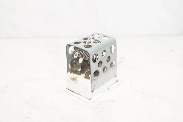 Article ZL4Y